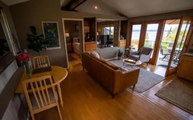 Olympic View Cottage