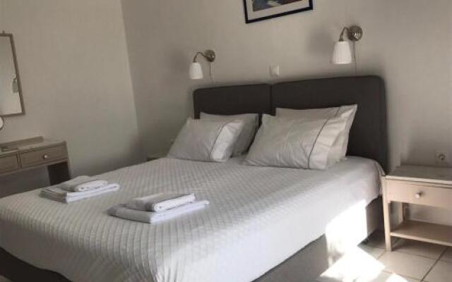 Milos Apartment