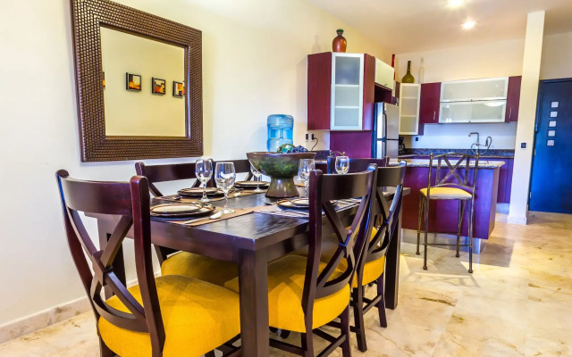 El Faro Oceanfront by Bric