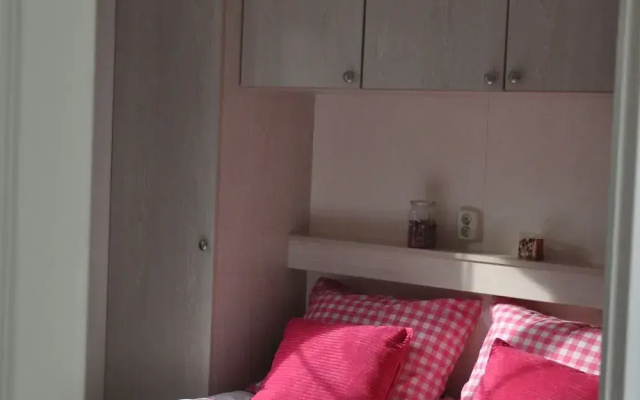 Tidy Furnished Chalet 1 km From a National Park - Cottages_and_Houses in Hardenberg - Photo 2