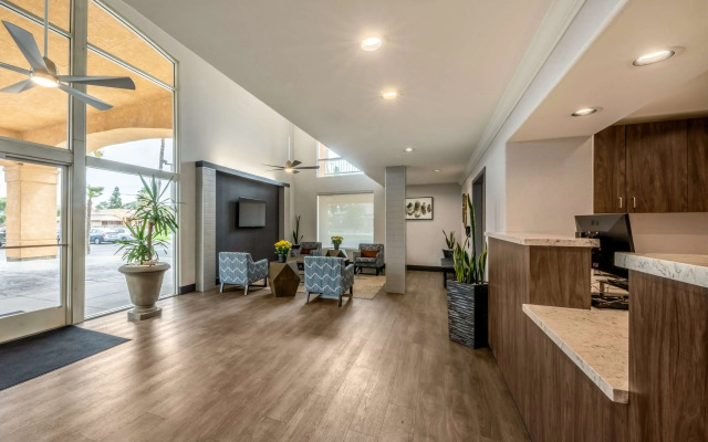 Best Western Inn & Suites Lemoore