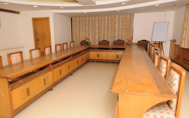 Hotel Neelkanth Sahara
