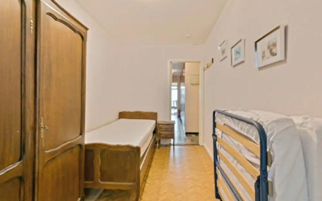 Apartment With 2 Rooms and Terrace