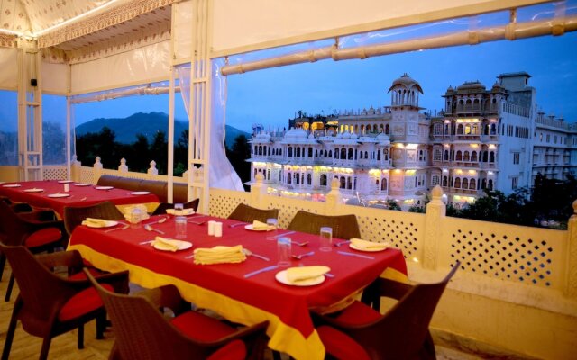 Paheli Palace