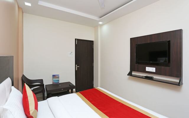 OYO 15098 hotel crystal