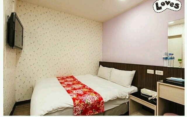 Happy Holiday Hotel