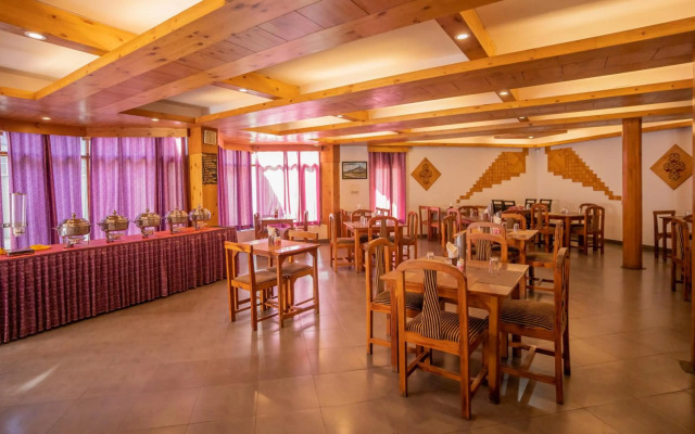 OYO Premium Log Huts