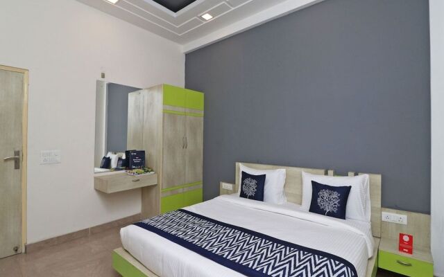 OYO 10668 Hotel Viditva 3