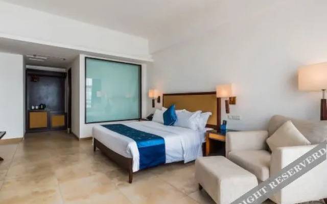 Luozhou Haiji Hotel (Yangjiang Hailing Island Dajiaowan)