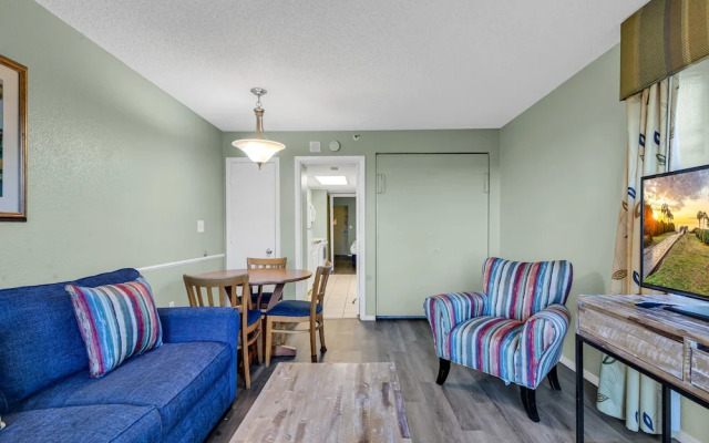 Breakers Sailfish Condos by Hosteeva