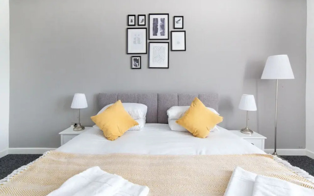 Oddfellows 6 Ensuite Double Room