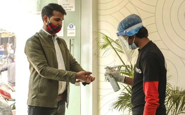 OYO Townhouse 475 Nangal Raya Pankha Road