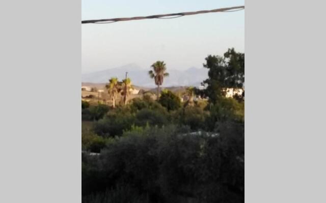 Vicky's apartment Near to the airport Ολόκληρο Διαμέρισμα