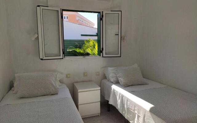 Prívate bungalow a 200 meters to Yumbo center