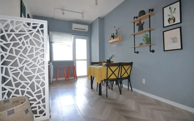 The Crystal Apartment
