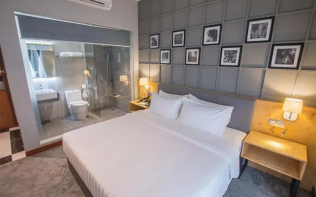 Redpine Boutique Hotel