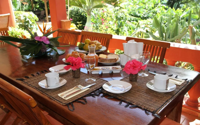 Villa Maora