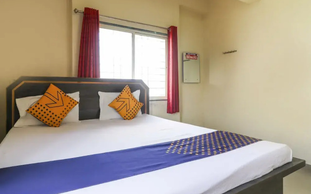 SPOT ON 37864 Royal Stone Hotel