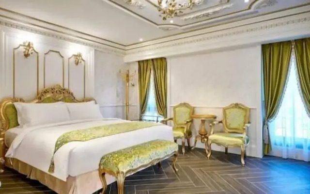 Sun Moon Lake Queen Castle Hotel