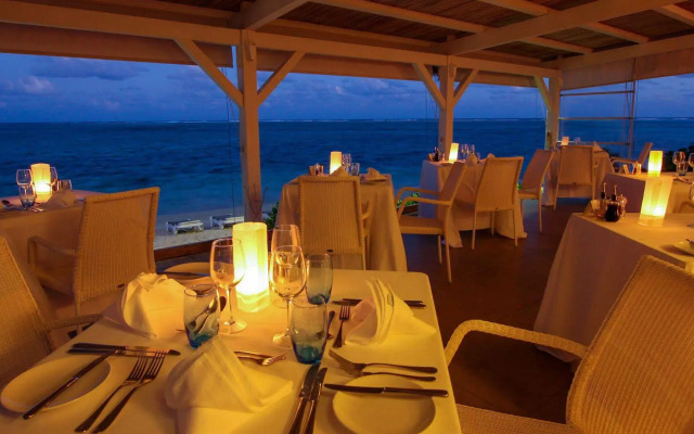 Astroea Beach Hotel
