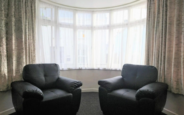 Sarum Hotel