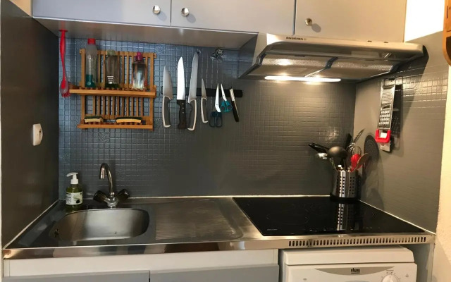 Au pied du telecabine, T2 parking et casier a ski