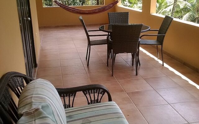 Las Palmas Inn