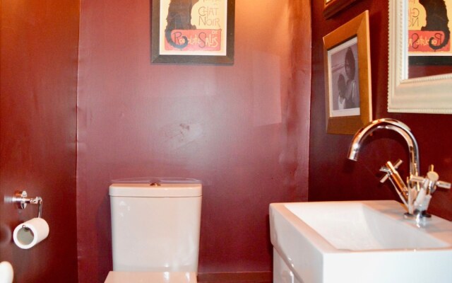 Bright 3 Bedroom Home Bristol