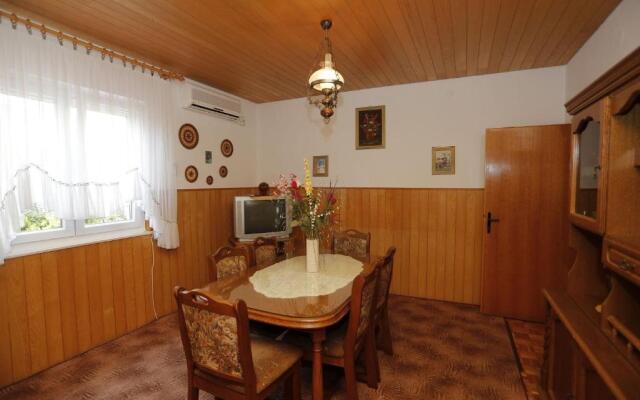 Apartment Senija - 150m from beach