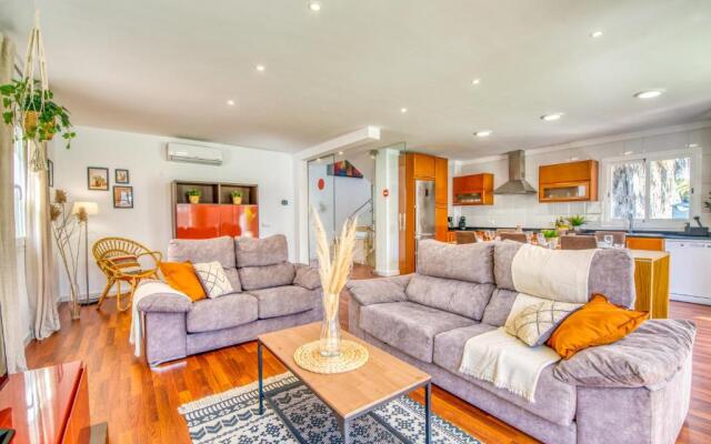 ☆Traumhafte Villa In Muro, Pool Beheizt, 8 Gäste☆