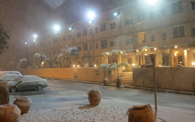 Ramon Suites Hotel