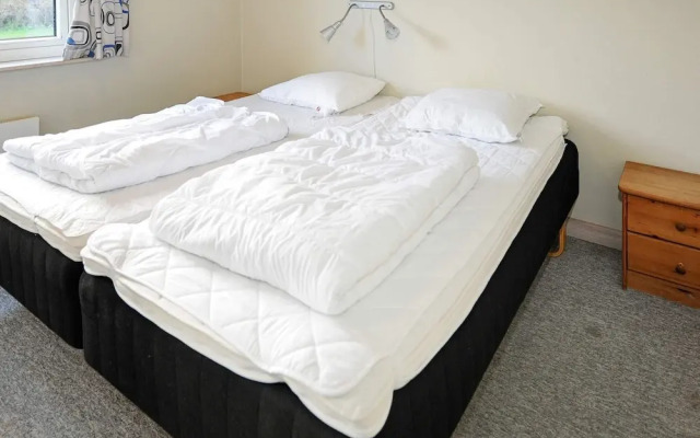 8 Person Holiday Home in Oksbol