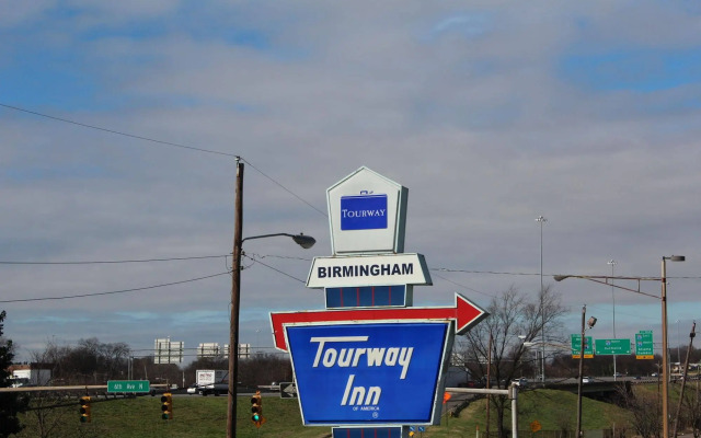 Tourway Inn