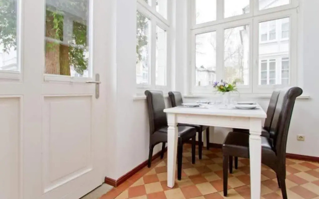 Villa Hartmann Drewitz App 01