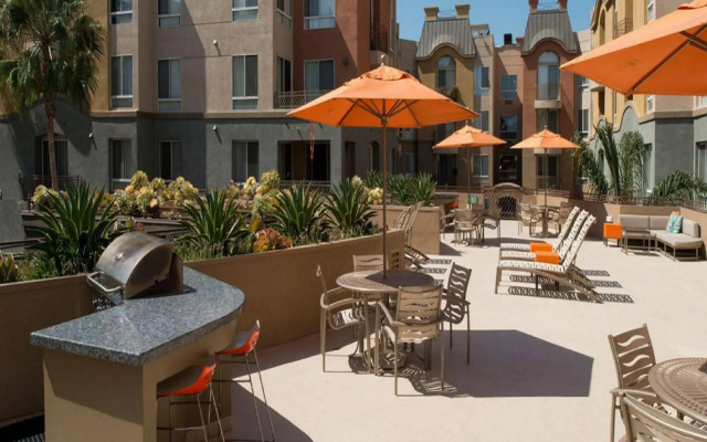 Global Luxury Suites at Lincoln Blvd