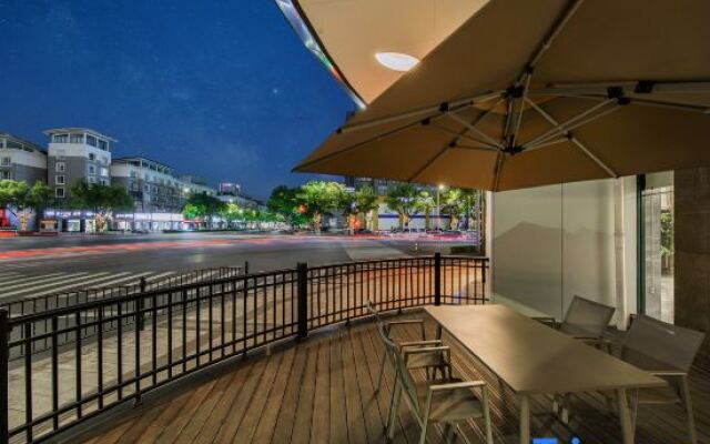 PHIREN Hotel Anji Jiuzhou Changshuo Plaza, Anji
