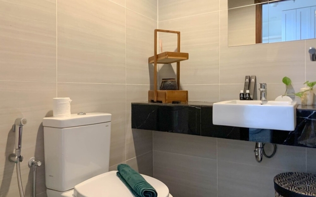 Cozy Studio At West Vista Apartment