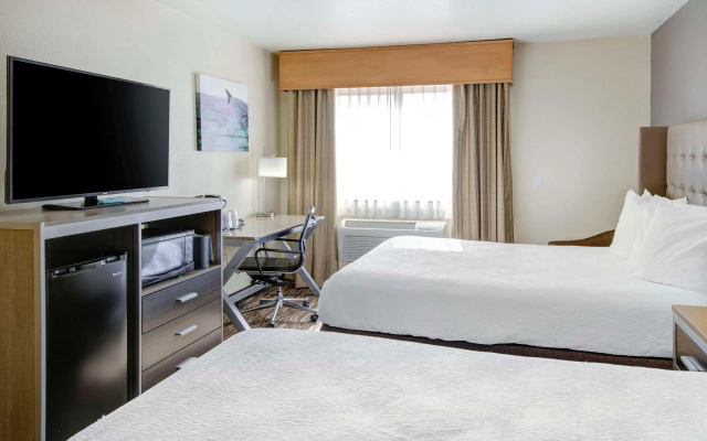 Best Western Plus Peppertree Airport Inn