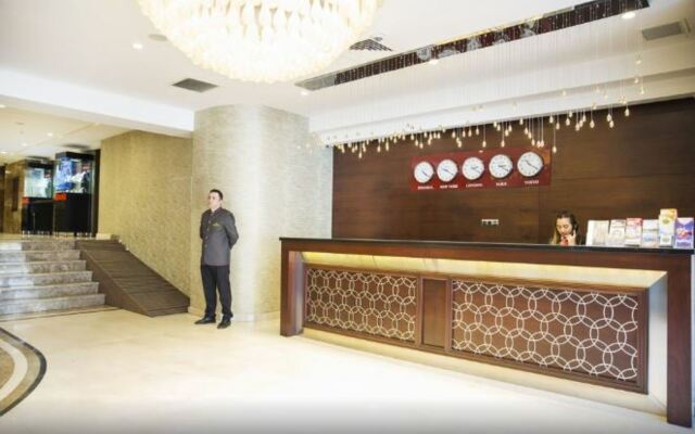 Grand Aras Hotel & Suites