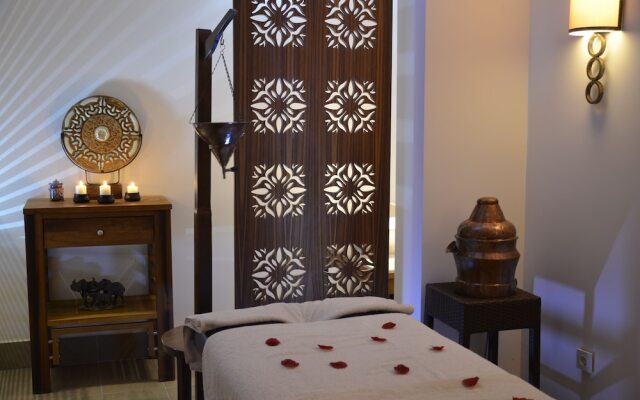 Side Resort Hotel