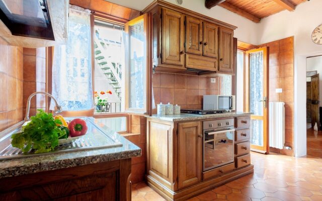 Exclusive Palazzo Schifanoia Apartment