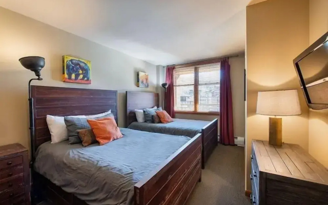 Continental Divide View Riverside Condo - Zephyr Mountain Lodge Select-Rated 2510