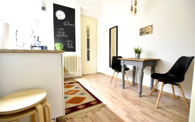 Standard Apartment by Hi5 - Fejer Gyorgy St