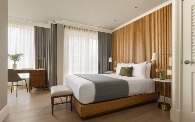 Hotel Veritas