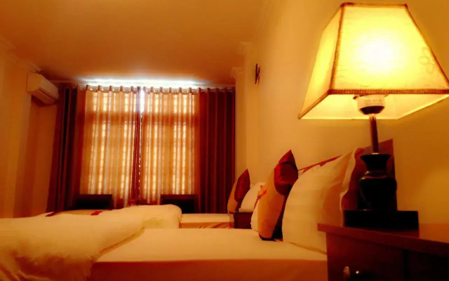 Avalon Hotel