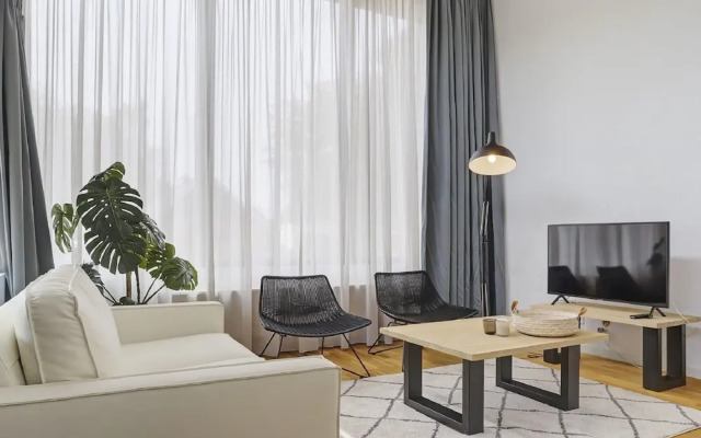 Stylish Escape in Enter