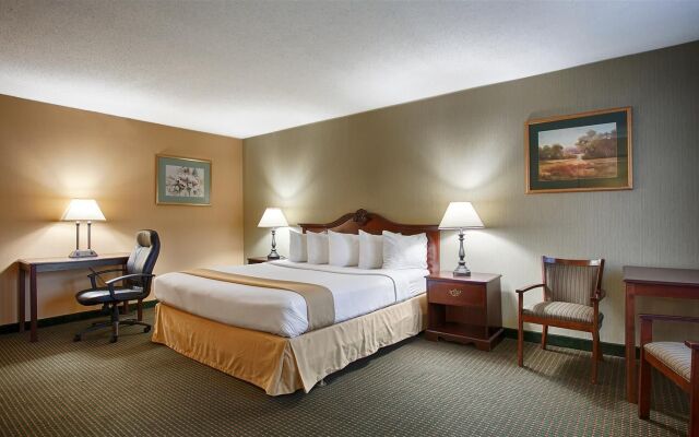 Clarion Inn Falls Church - Arlington