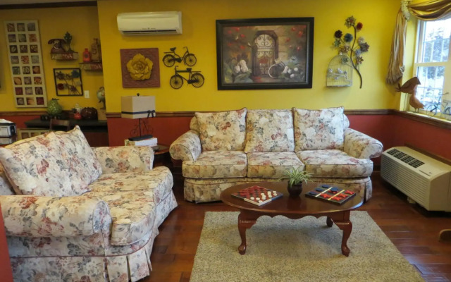 Patti's Inn & Suites