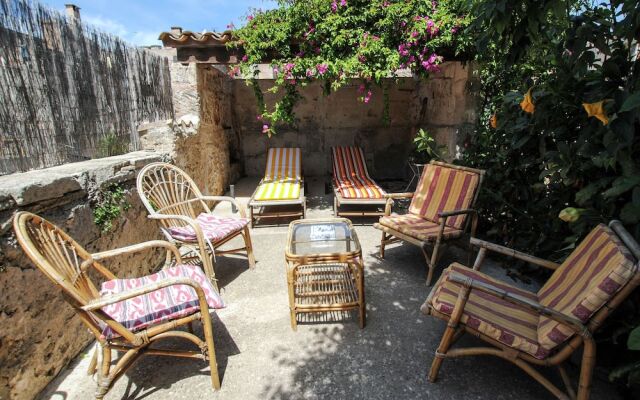 Great Romantic Village House in the Center of Felanitx and not far From the sea