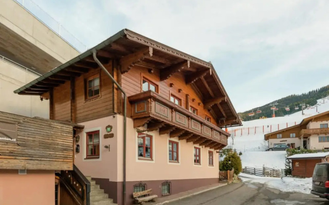 Spacious Chalet near Ski Area in Dienten am Hochkonig